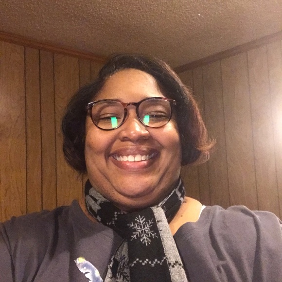 Meet your Posher, Terri - Picture 1 of 1